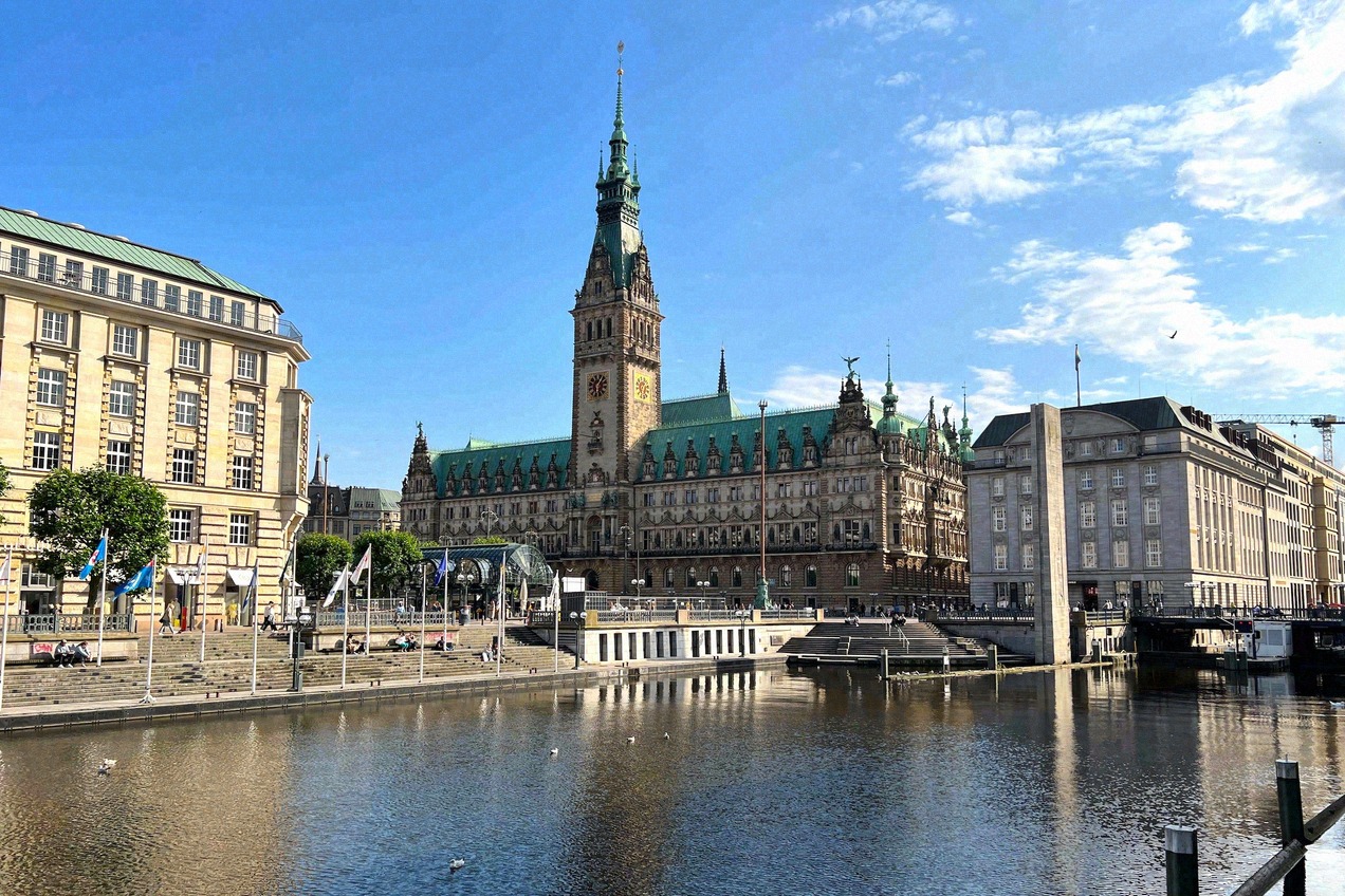 City Hall and Alsterfleet canal in Hamburg